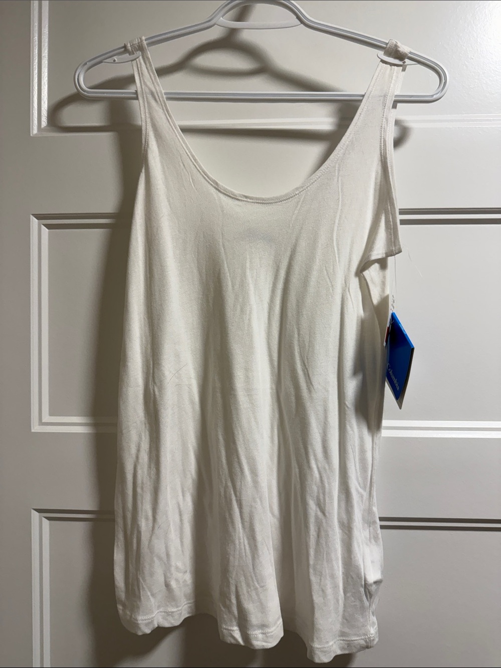 Everyday Scoop Neck Tank Top in off-white